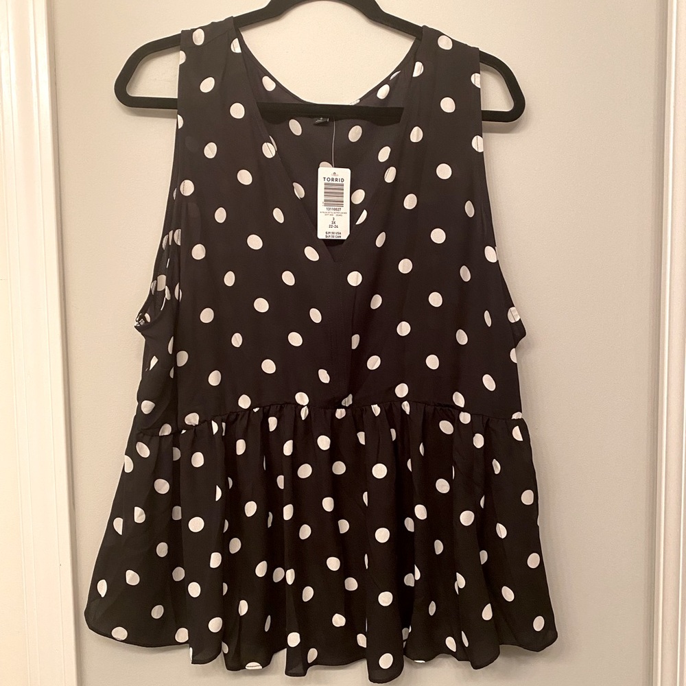NWT Torrid polka dot blouse